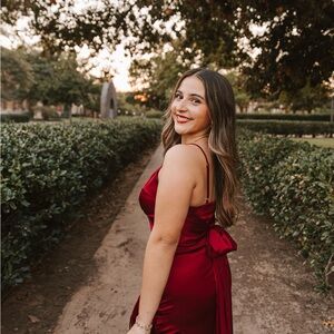 Meet your Posher, Paola